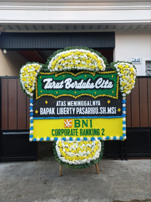 Papan Bunga Duka di Gendongan