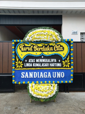 Papan Bunga Duka di Gendongan