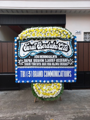 Papan Bunga Duka di Gendongan
